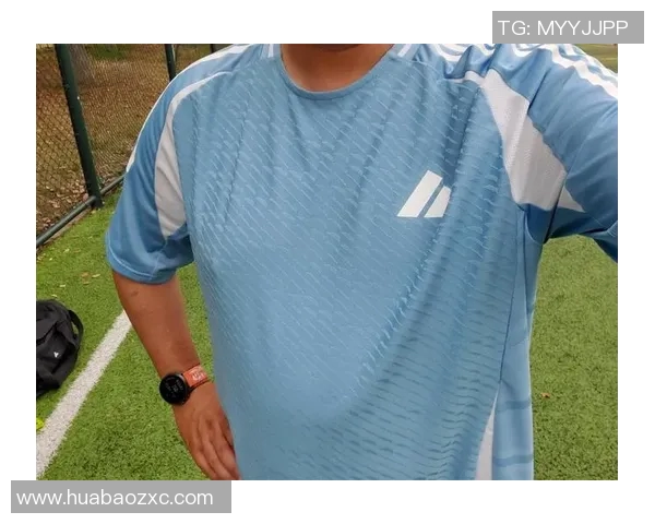 足球明星时尚搭配解析男士衣服穿搭灵感分享