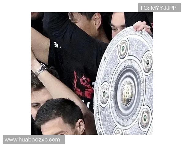 被遗忘的绿茵传奇不火的足球明星背后的故事与荣耀